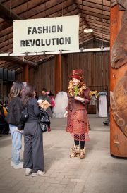 FW-FRW-greeter-72-flt